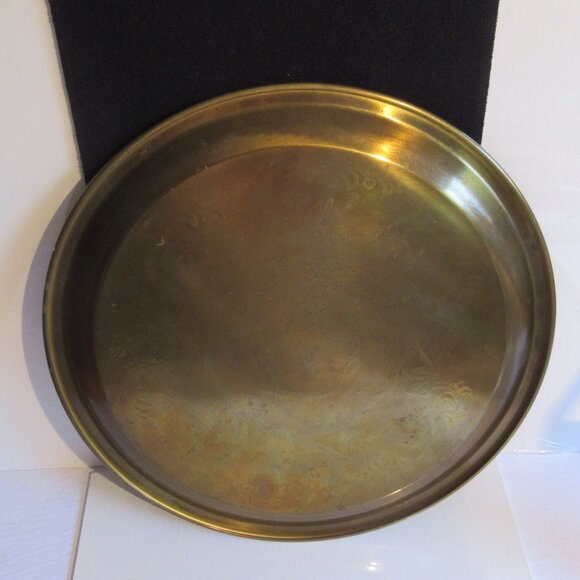Princess House Heritage Brass Round Tray. 12", Vintage, Etched floral design - Picture 4 of 4